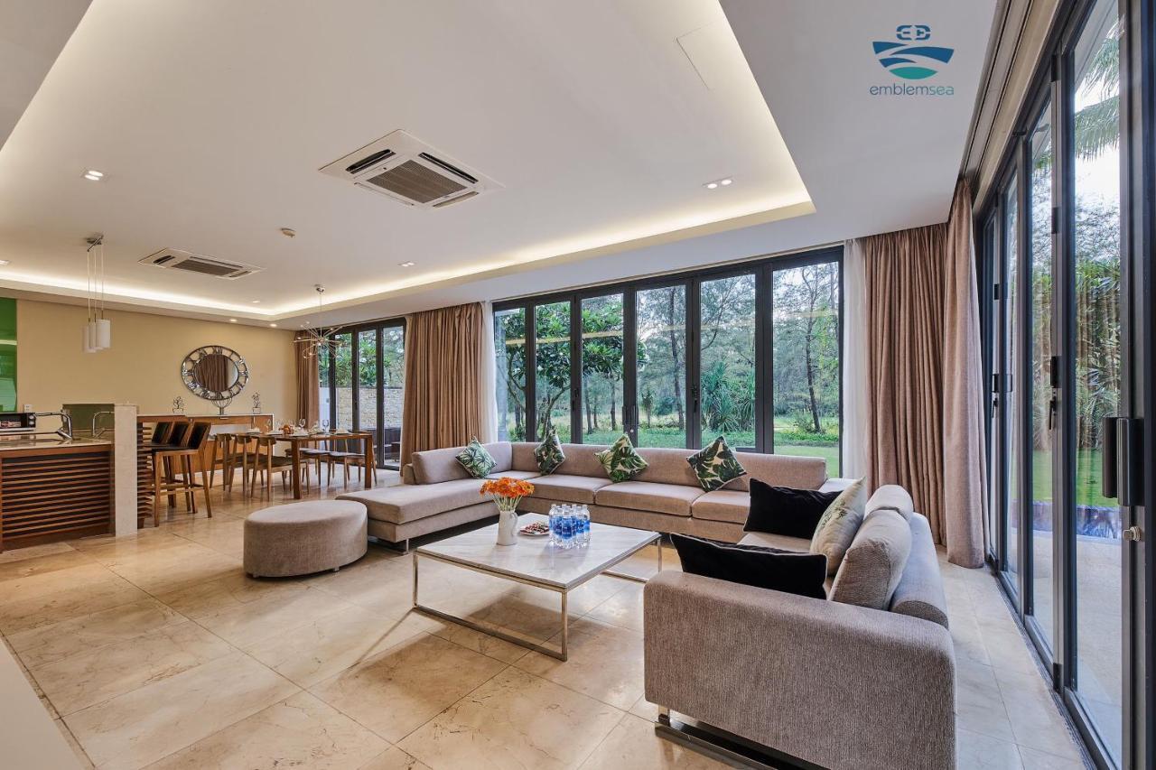 Emblem Sea 4 Bedroom Villas Da Nang Exterior photo