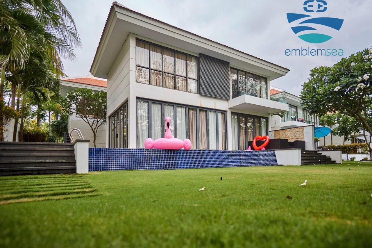 Emblem Sea 4 Bedroom Villas Da Nang Exterior photo